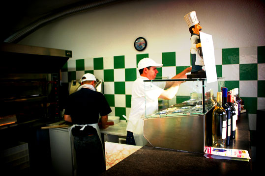 Nous r�alisons vos pizzas...